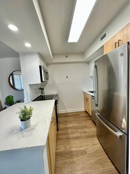 Incredible Apartment With Rooftop In Pentagon City アーリントン エクステリア 写真