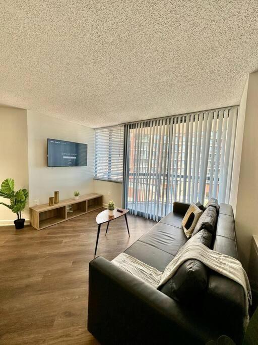 Incredible Apartment With Rooftop In Pentagon City アーリントン エクステリア 写真