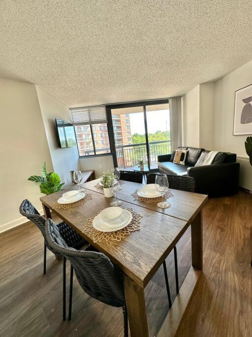 Incredible Apartment With Rooftop In Pentagon City アーリントン エクステリア 写真