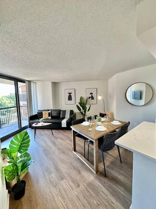 Incredible Apartment With Rooftop In Pentagon City アーリントン エクステリア 写真